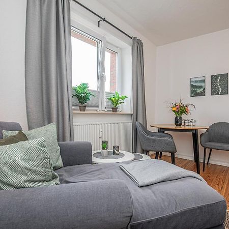 Fewo1846 - Kommood - Zentral Gelegenes Studio-Apartment Mit Balkon Im Hochparterre Фленсбург Екстер'єр фото