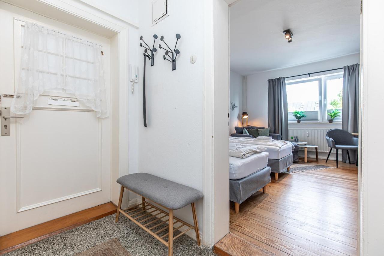 Fewo1846 - Kommood - Zentral Gelegenes Studio-Apartment Mit Balkon Im Hochparterre Фленсбург Екстер'єр фото