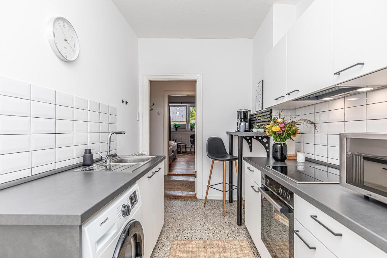 Fewo1846 - Kommood - Zentral Gelegenes Studio-Apartment Mit Balkon Im Hochparterre Фленсбург Екстер'єр фото